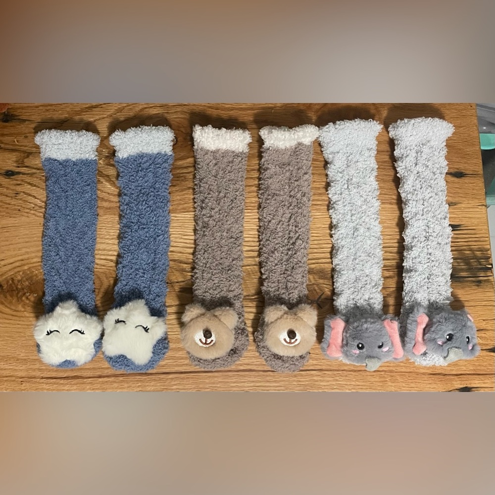 Winter Baby long socks with stuffie on the toes